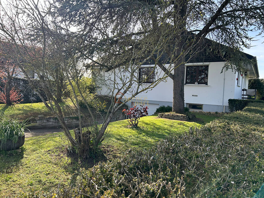 Maison à BELLENGREVILLE