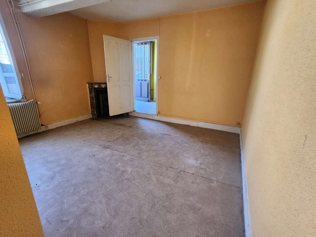 Appartement à BALBIGNY