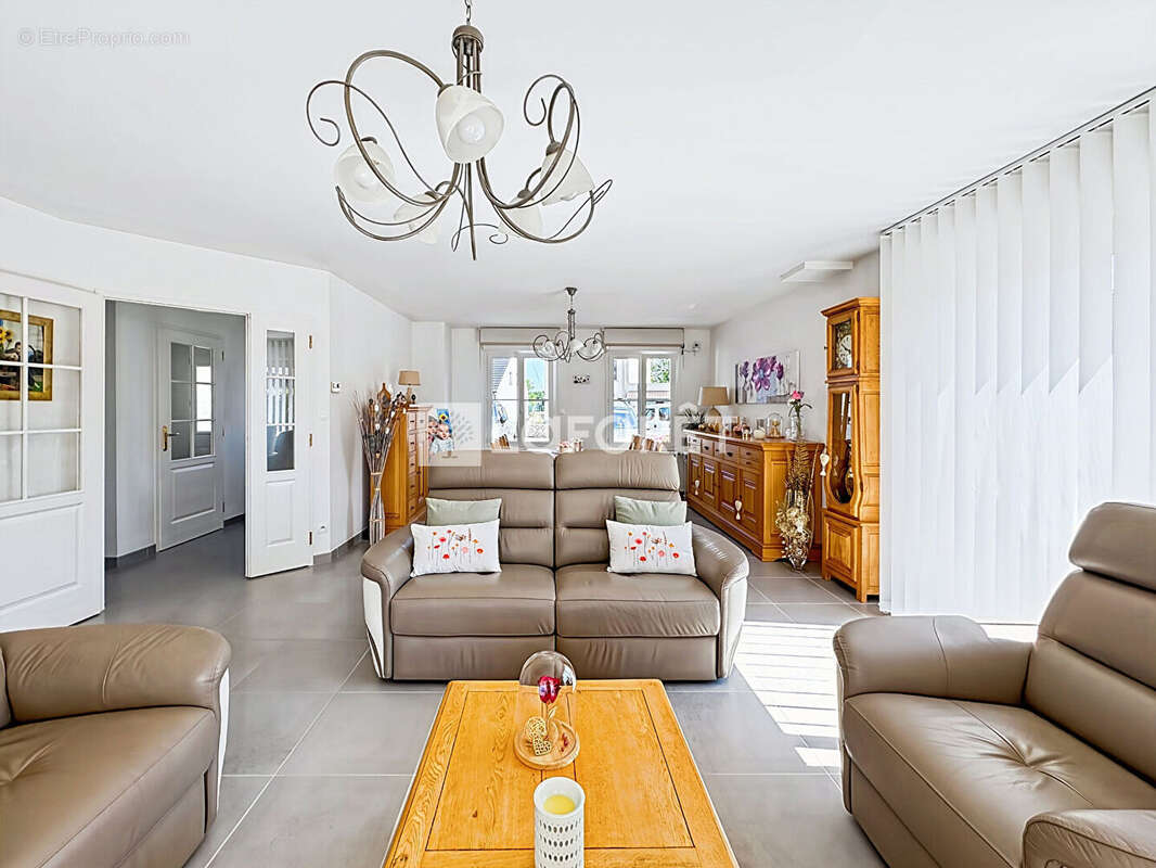 Plain-pied individuel - 3 chambres - 1 bureau - garage - 124m²  - Balinghem - photo 3