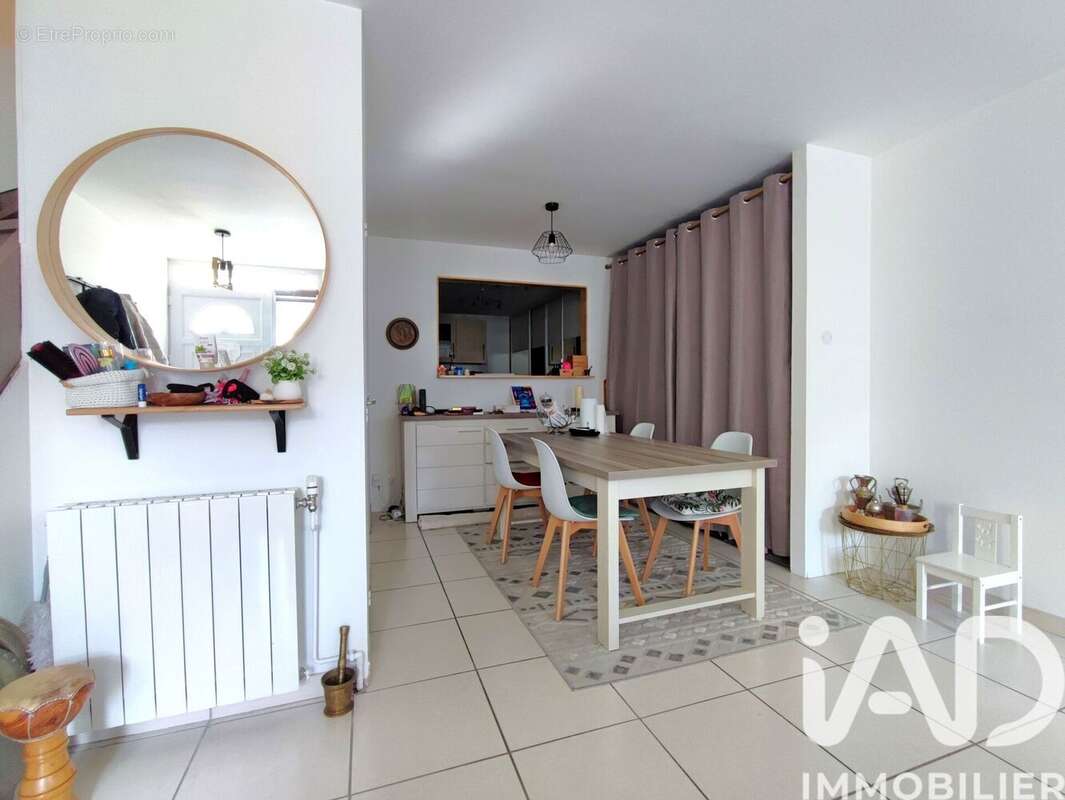 Photo 2 - Maison à OSNY