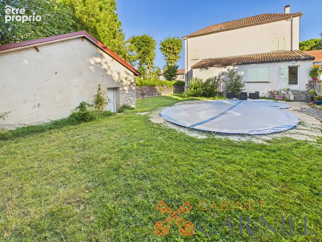 Maison bourgeoise en pierre entièrement rénovée avec piscine, garage et jardin - photo 2