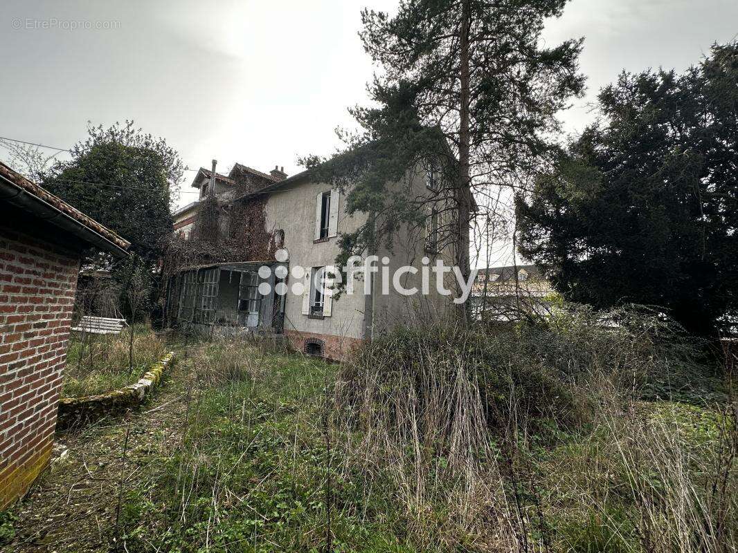 Maison à COULOMMIERS