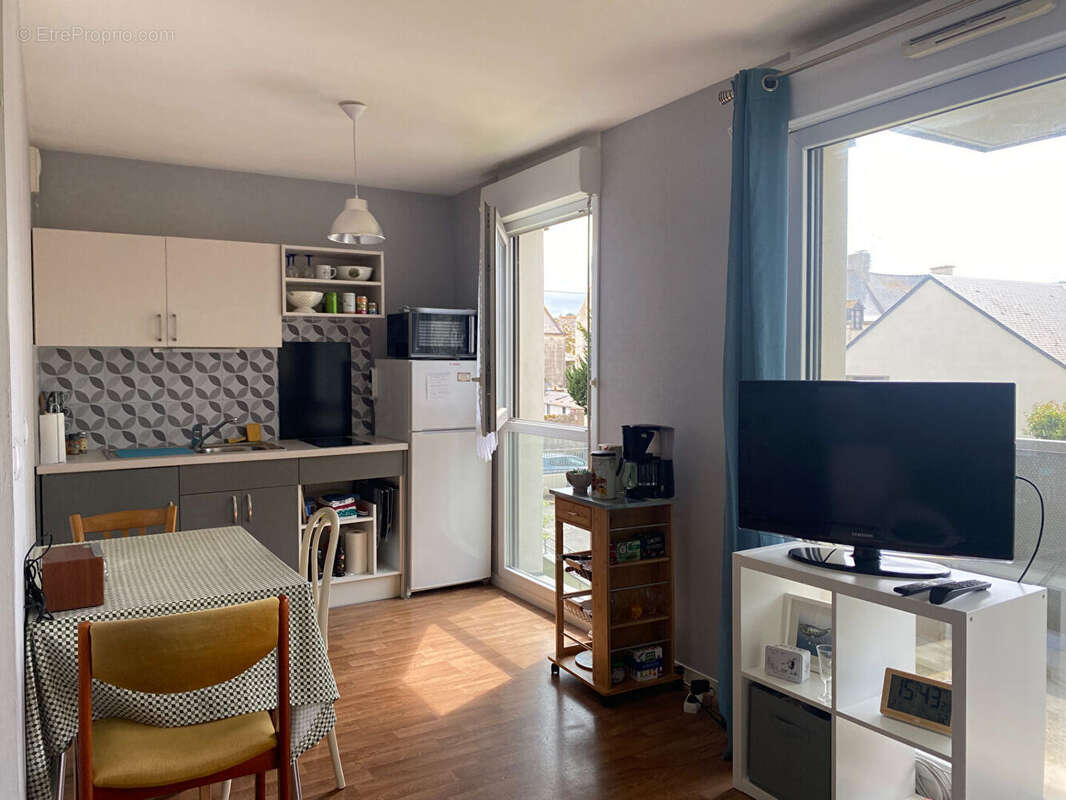 Appartement avec balcon sud et parking privatif, SAINT SERVAN Quai du Val - photo 5