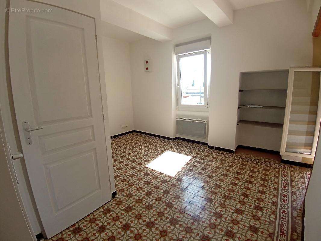 Maison à VIOLES