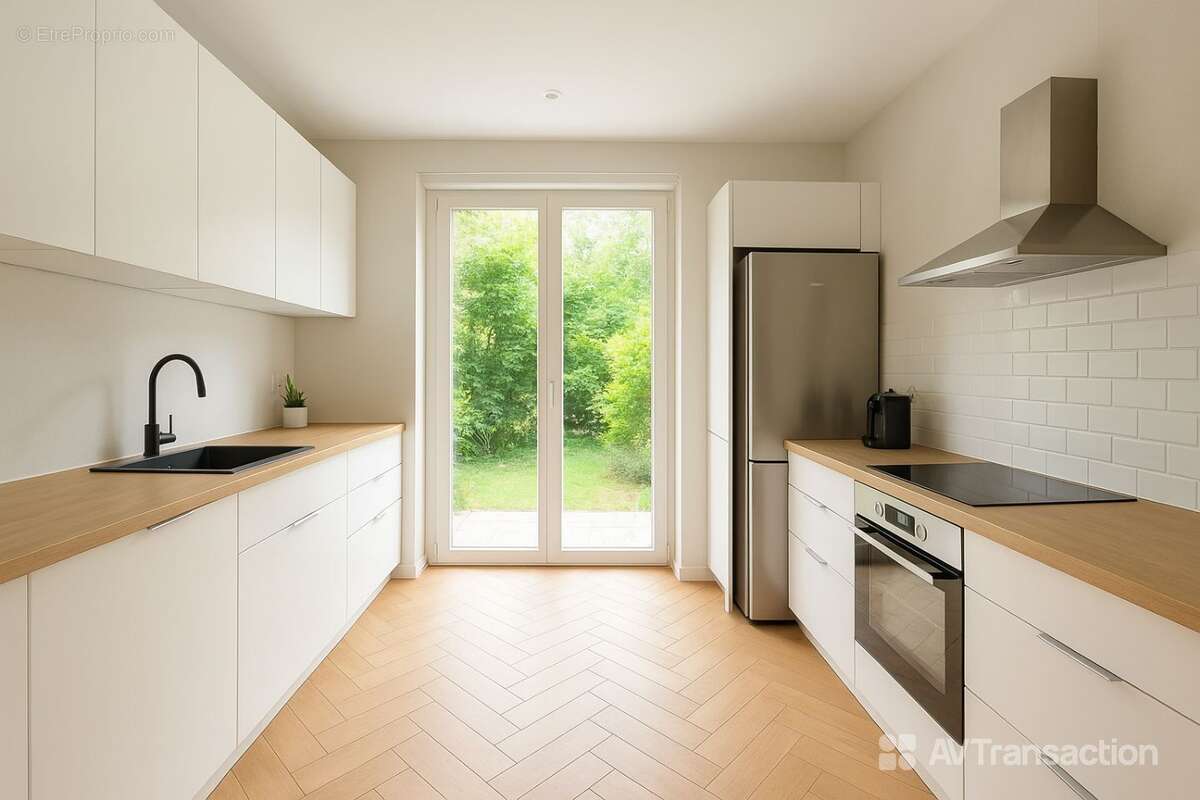 Maison à CARQUEIRANNE