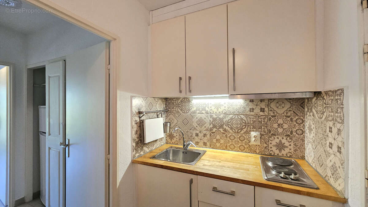 Studio apercu mer en dernier etage d'une residence avec piscine - photo 5