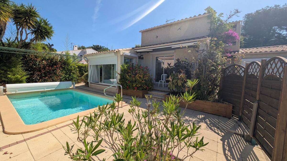 Maison à SIX-FOURS-LES-PLAGES