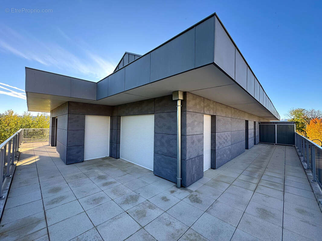 Appartement à VETRAZ-MONTHOUX