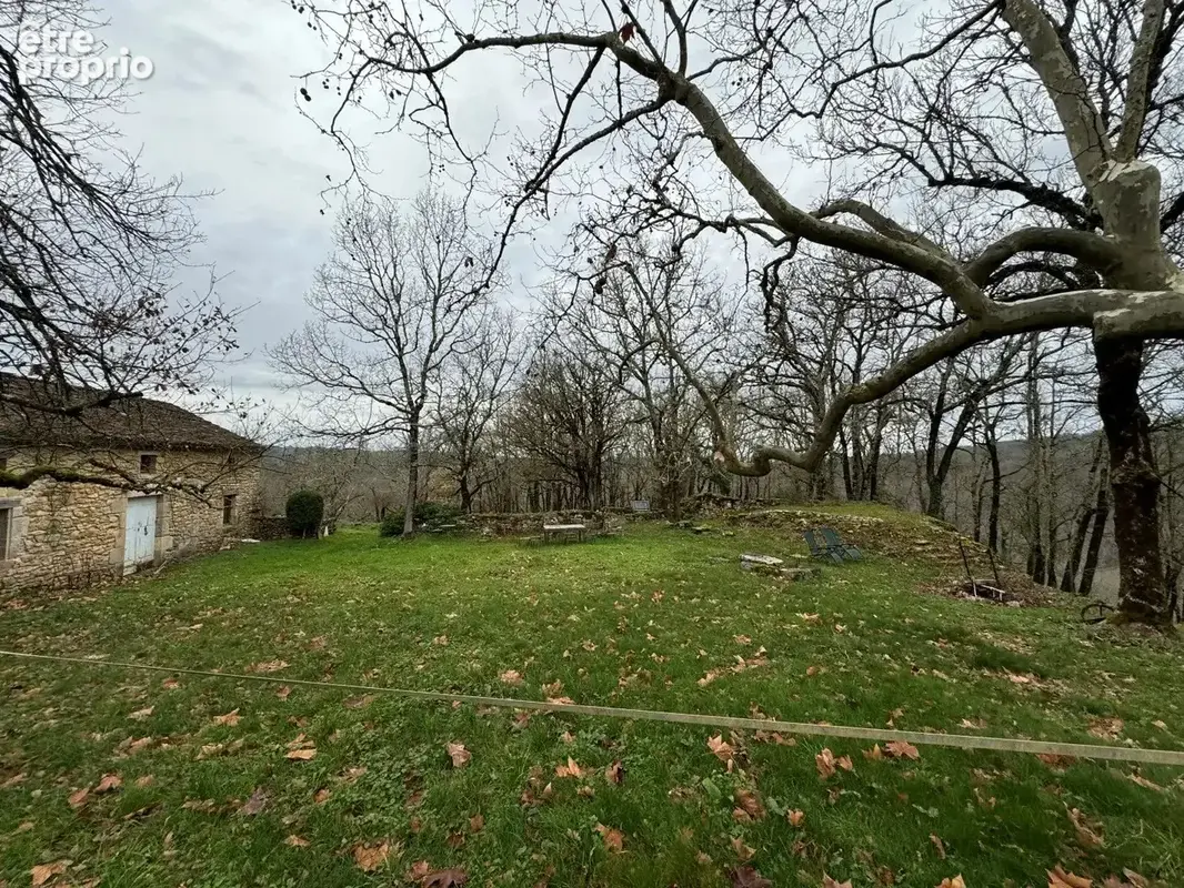 Ensemble immobilier en pierre avec 15 ha de terrain. - photo 18