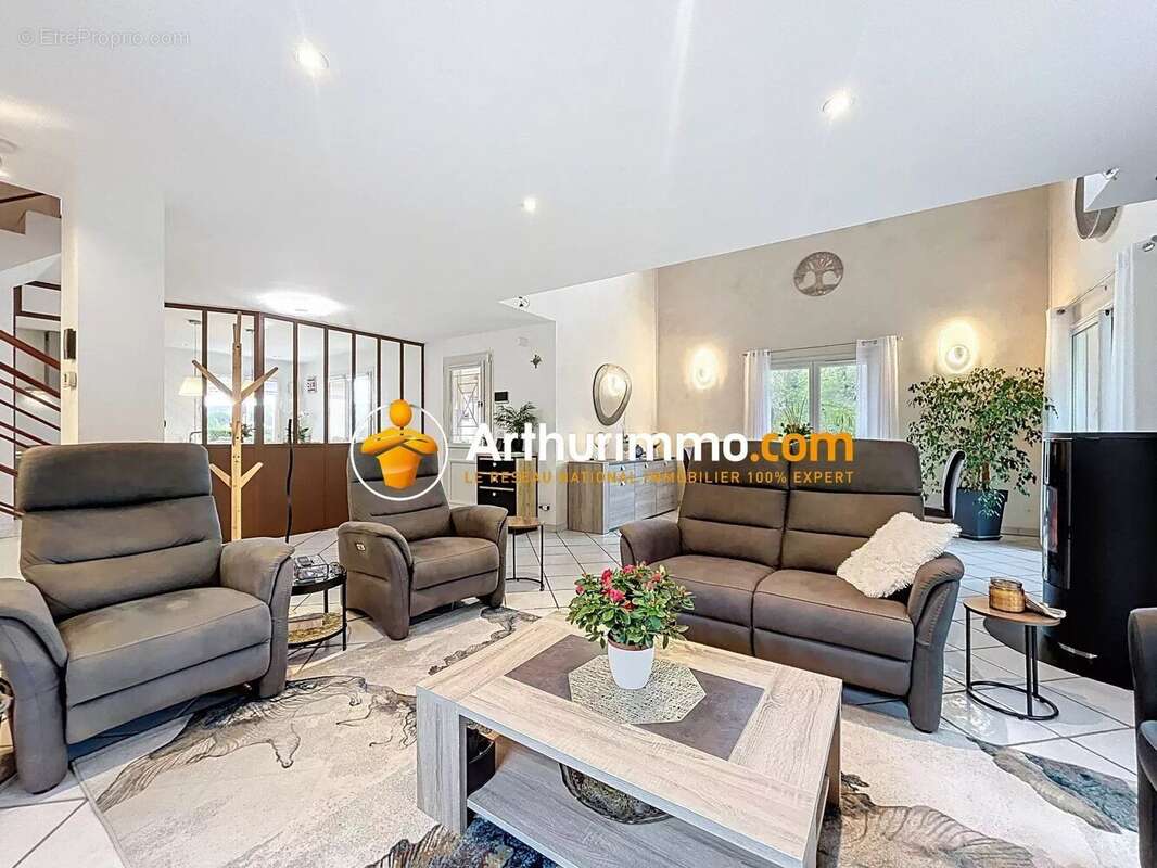 Maison à BOURGOIN-JALLIEU