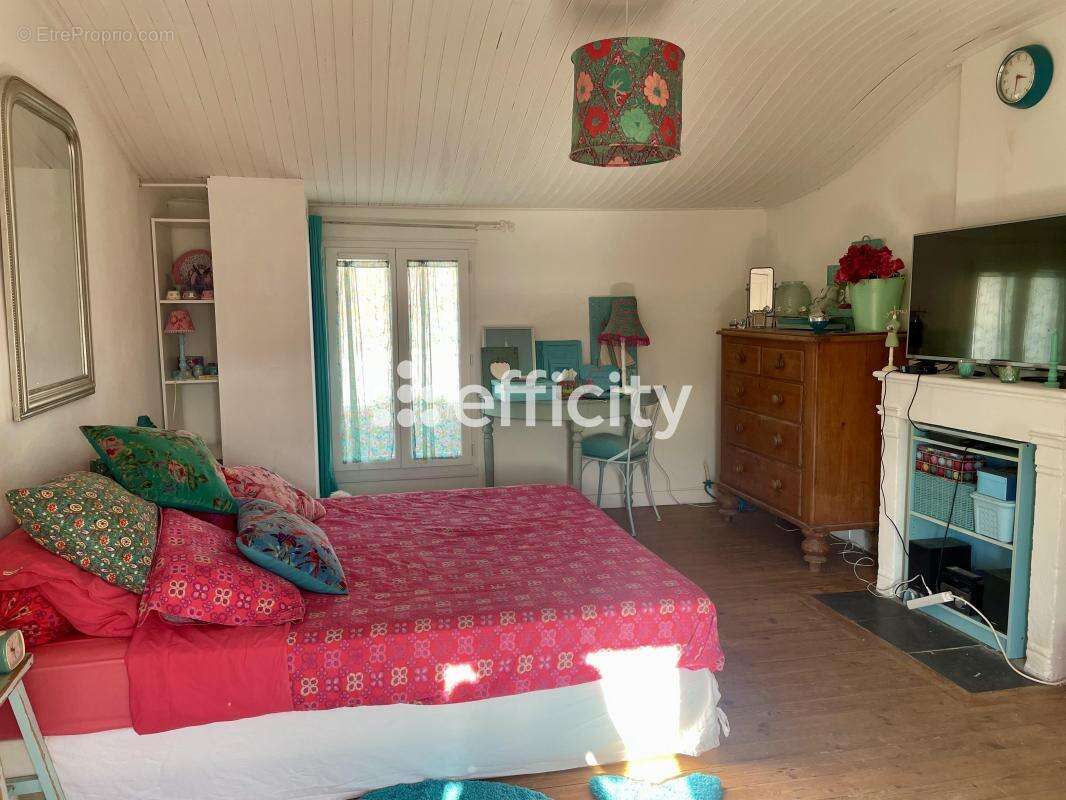 Maison à PORT-DES-BARQUES