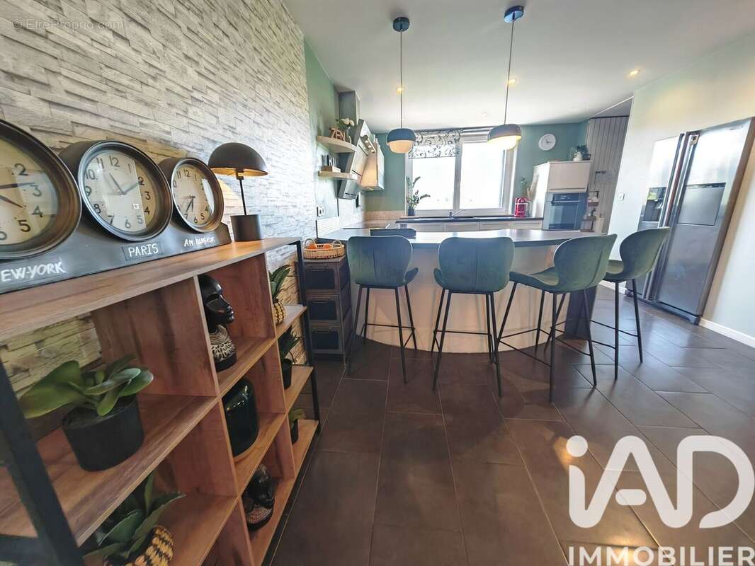 Maison 127 m² à Morteau  - photo 5