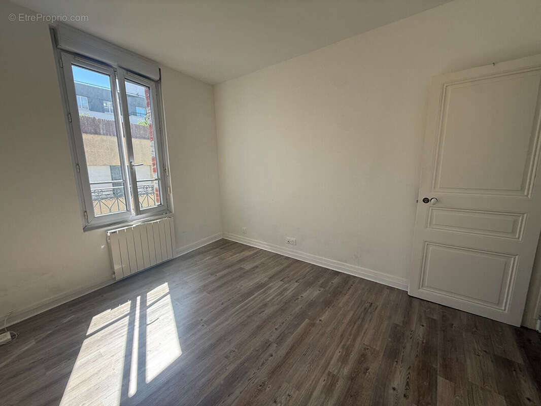 Appartement à SURESNES