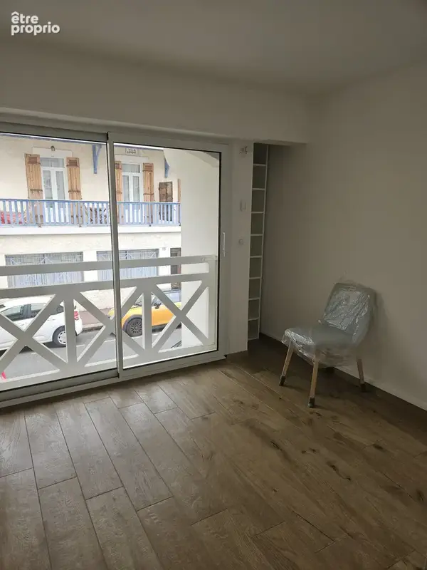 À Vendre - T2 Hyper Centre de 31 m2 - photo 2