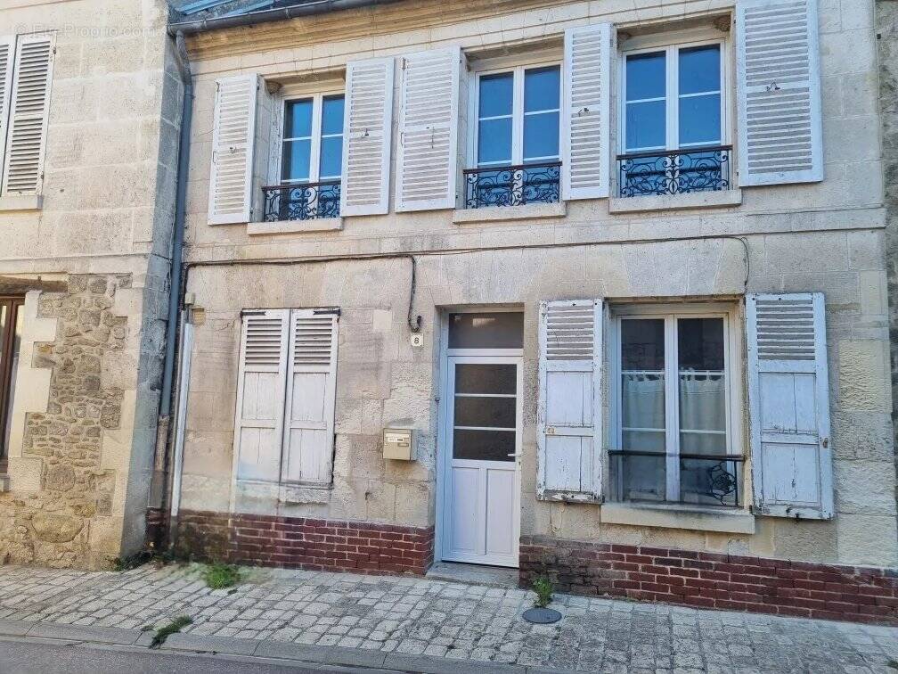 Maison à PIERREFONDS