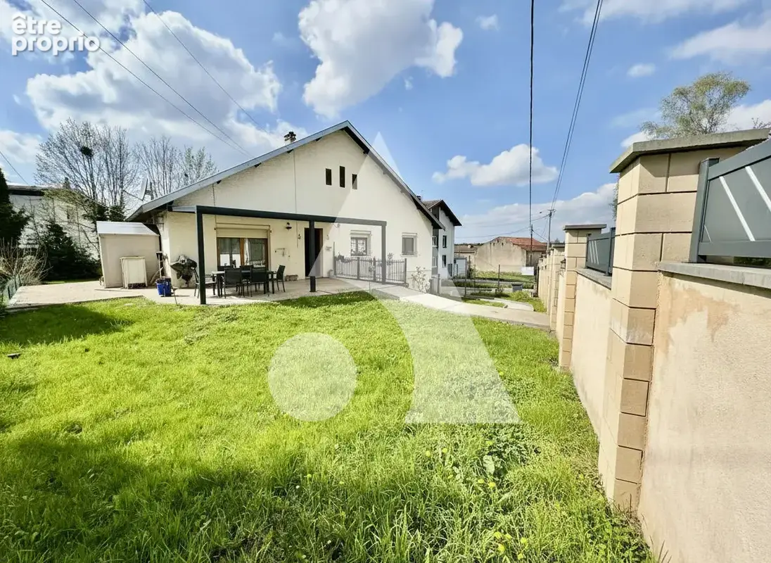 Maison à HENNEZEL