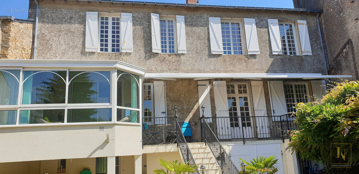 Maison à PAIMBOEUF