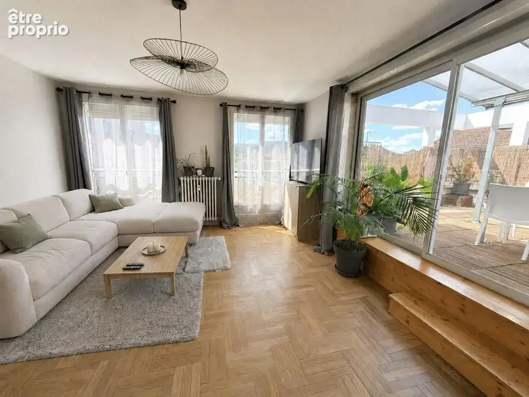Appartement t2 avec terrasse - CAHORS centre-ville - photo 2