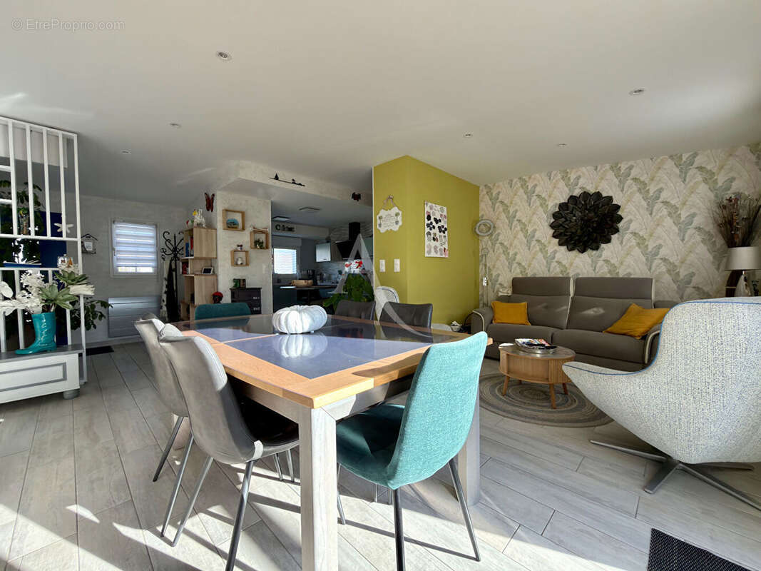 Maison à SAINT-HILAIRE-DE-RIEZ