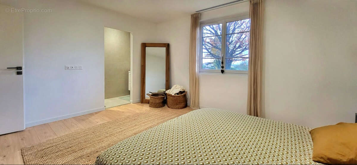 Maison à ROUSSILLON