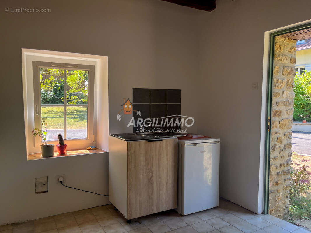 Propriété avec deux habitations et piscine - photo 17