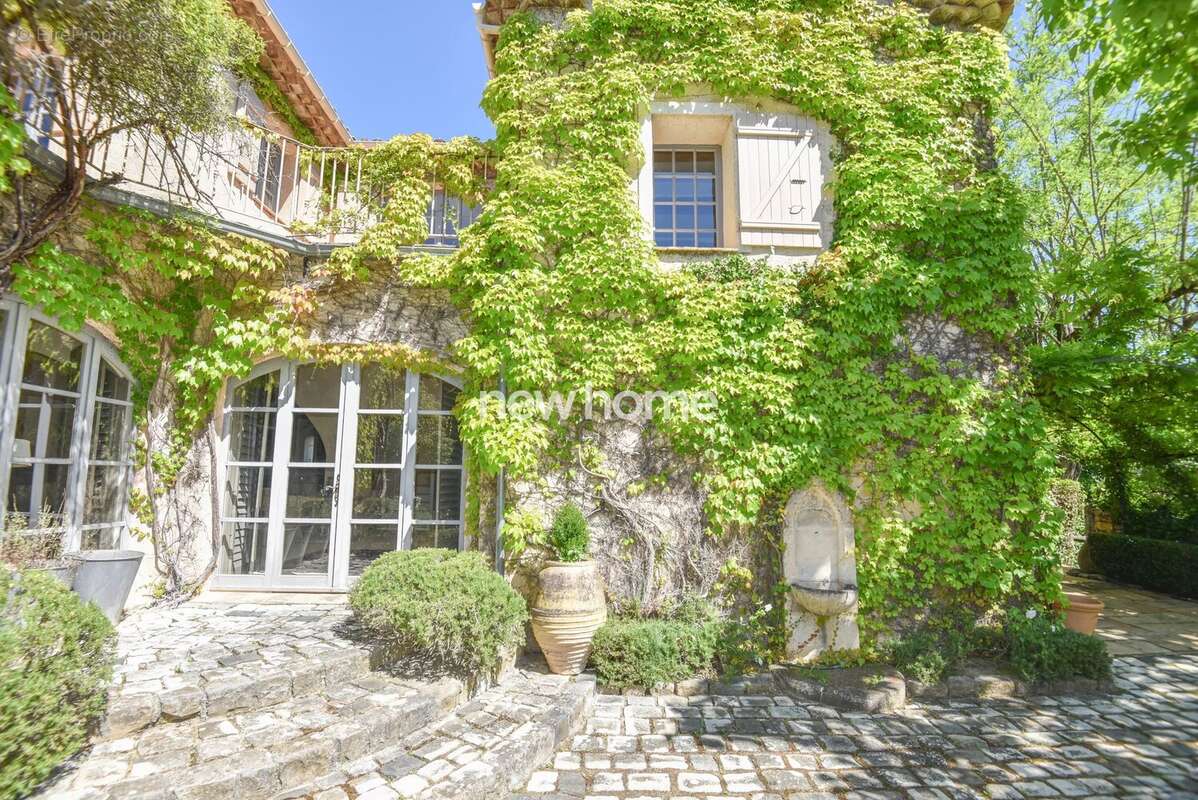 Maison à LORGUES