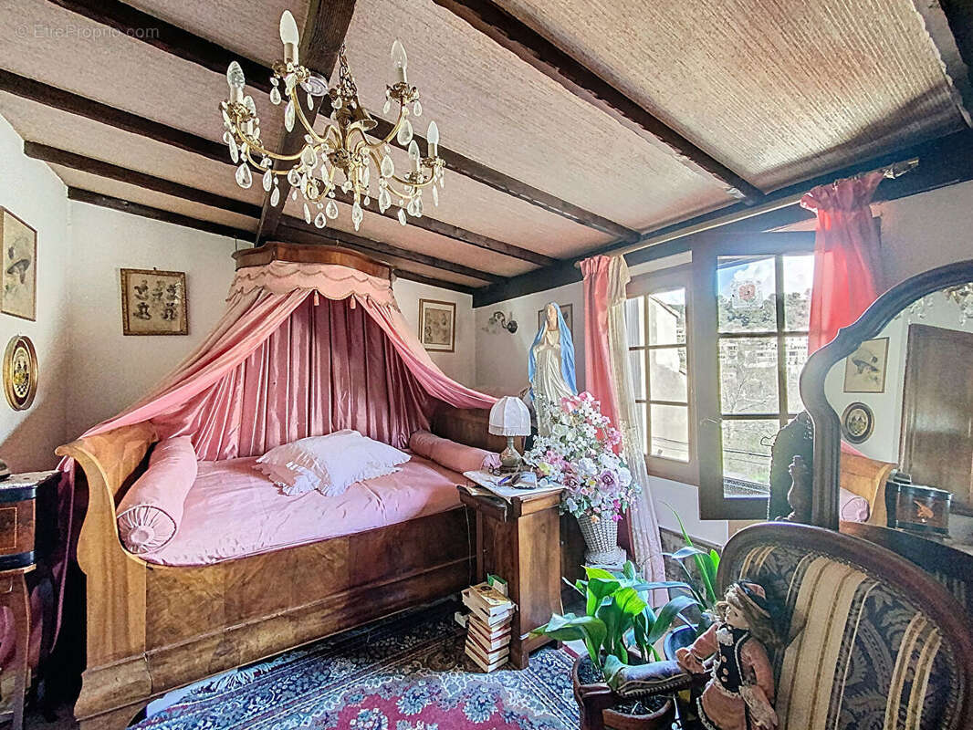 Appartement à MARSEILLE-11E