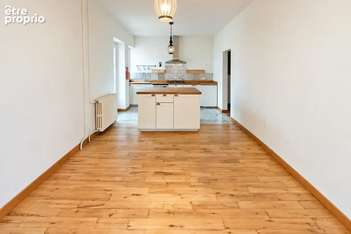Maison 160 m² – 6 chambres – cœur de Viriville – fort potentiel - photo 6