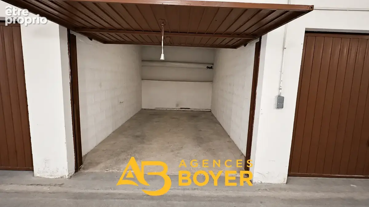 EXCLUSIVITÉ   HYÈRES CENTRE   Dernier étage : T5 de 140 m2 avec terrasse, garage, cave et studio indépendant - photo 17