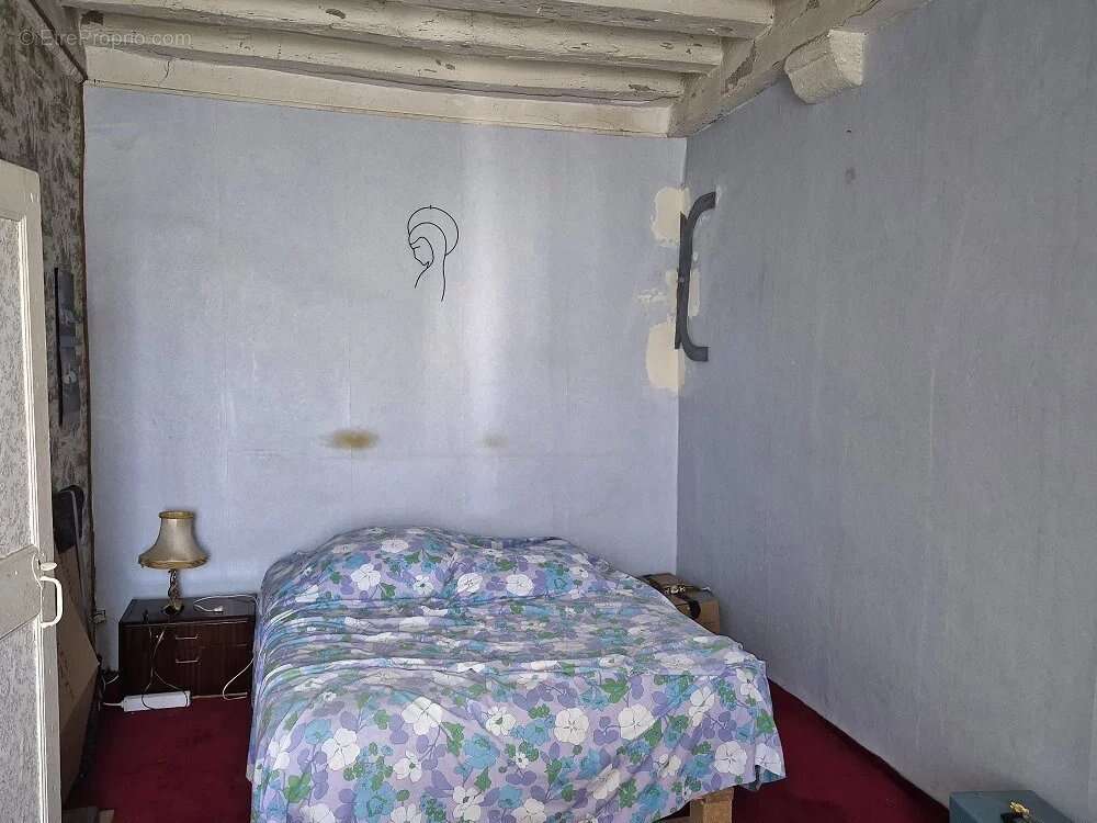 Maison à BEAUNE-LA-ROLANDE