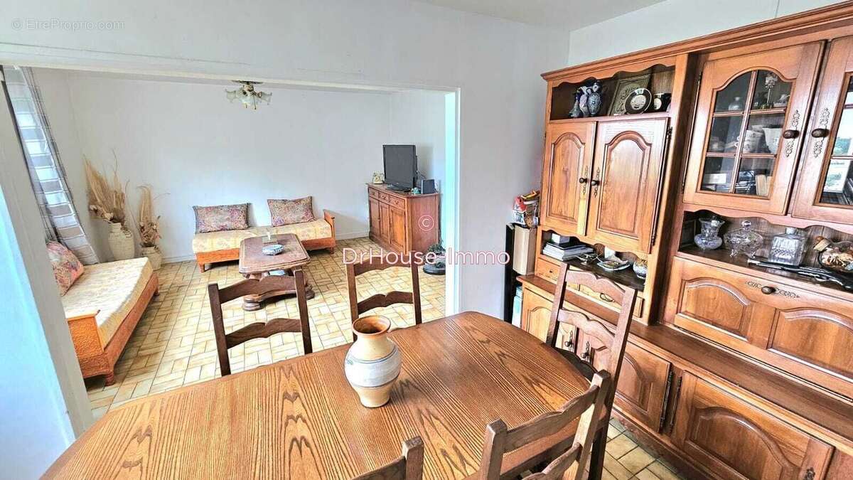 Appartement 93 m² à Trappes  - photo 7