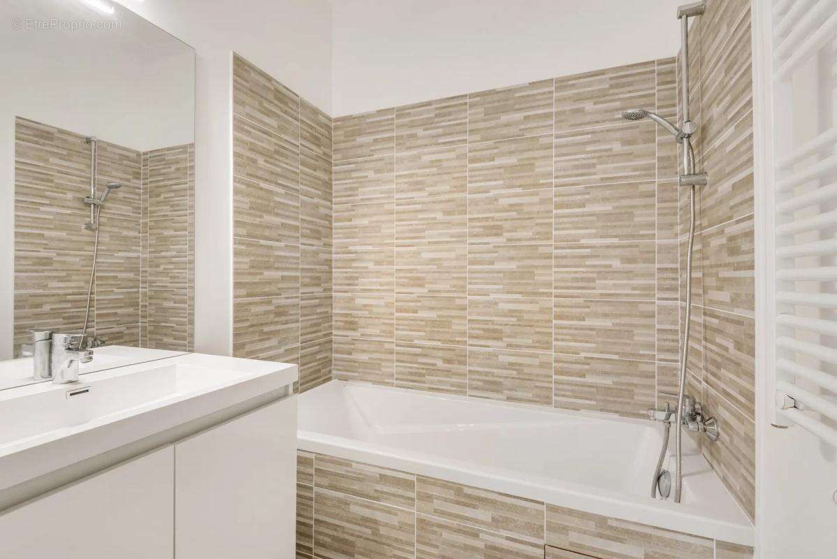 Appartement à LA COURNEUVE