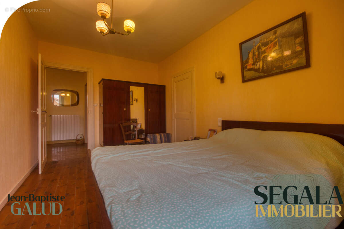 Maison à SAINTE-GEMME