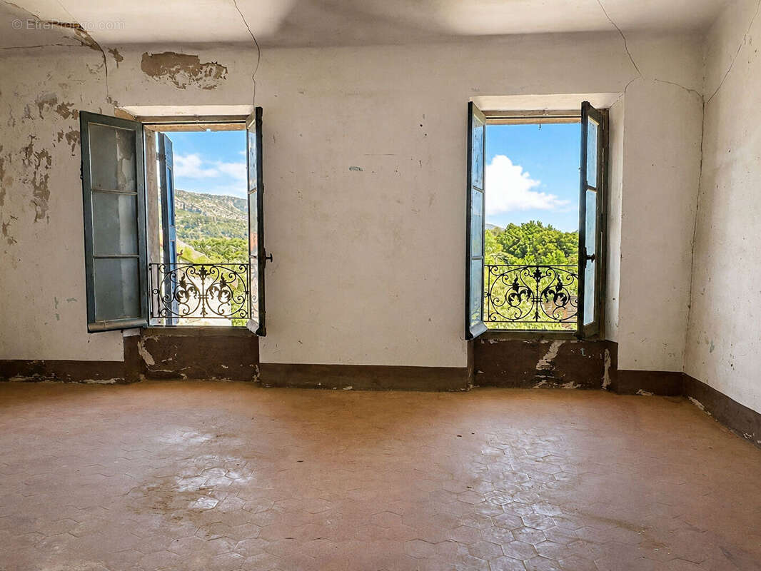 Maison à AUBAGNE