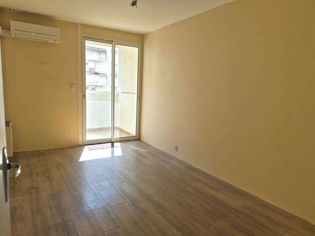 Appartement à MARSEILLE-10E