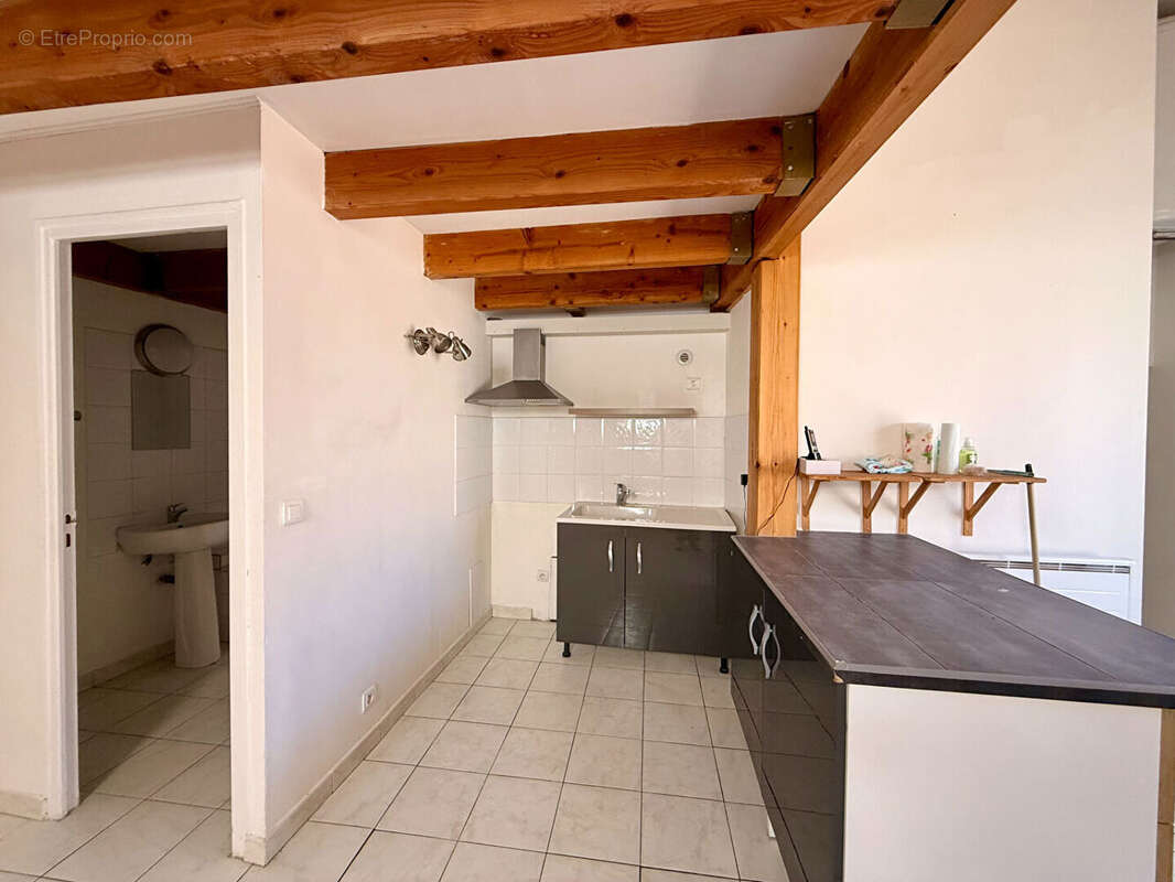 Appartement à SAINT-MAXIMIN-LA-SAINTE-BAUME