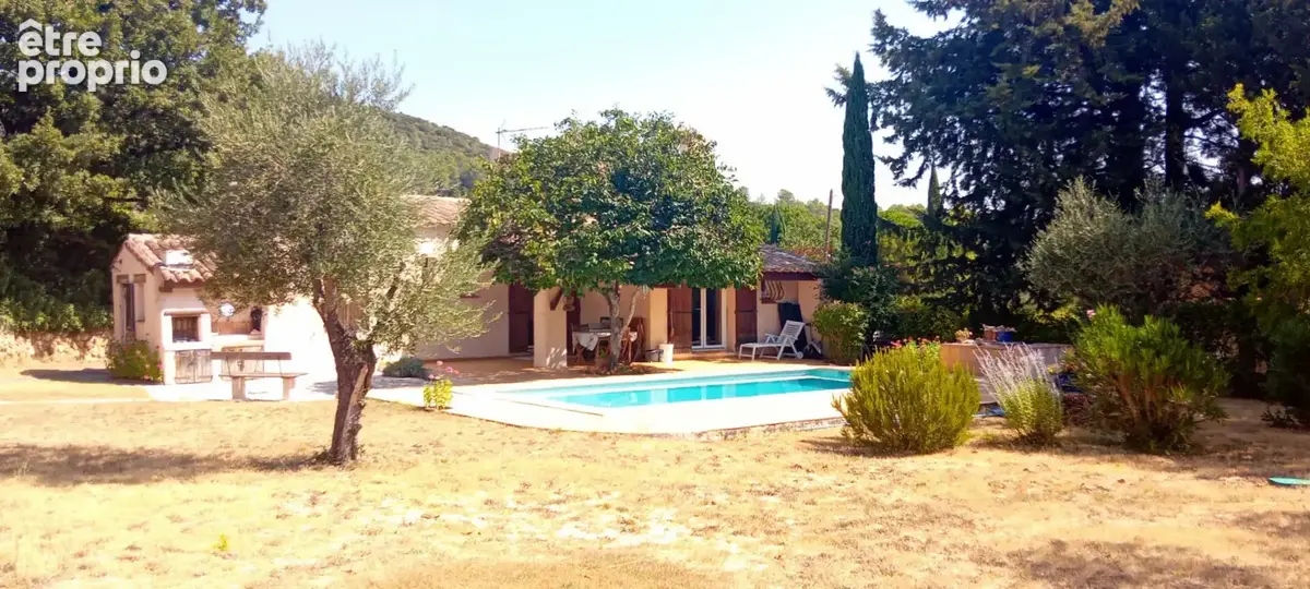 Besse sur Issole Charmante maison T3 avec piscine et carport - photo 9