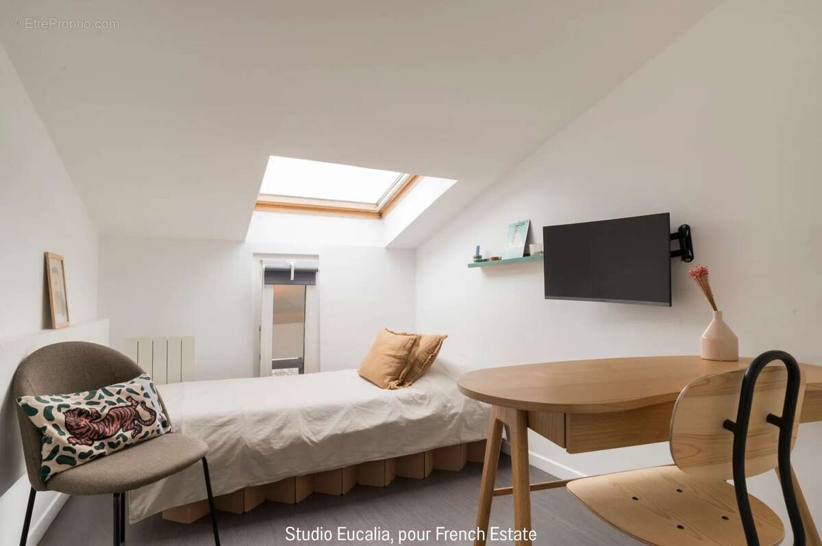 Appartement à LES LILAS