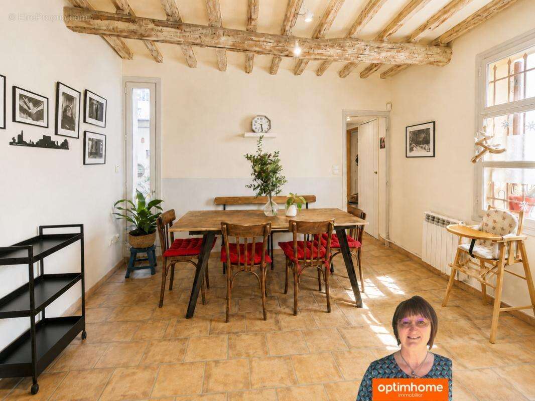A vendre Aigues-Mortes (Gard)  - Maison intra-muros 4 chambres avec sanitaires privatifs avec patio - photo 8