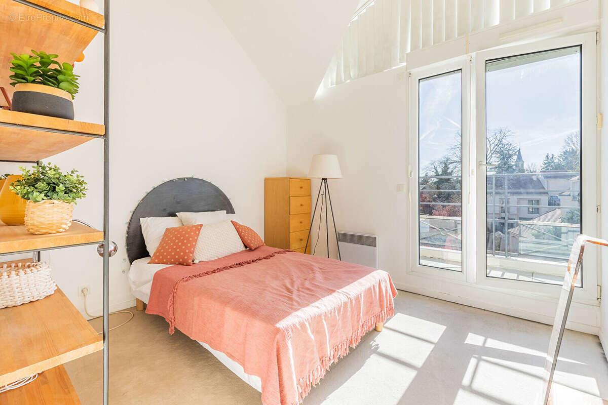 Appartement à VERRIERES-LE-BUISSON