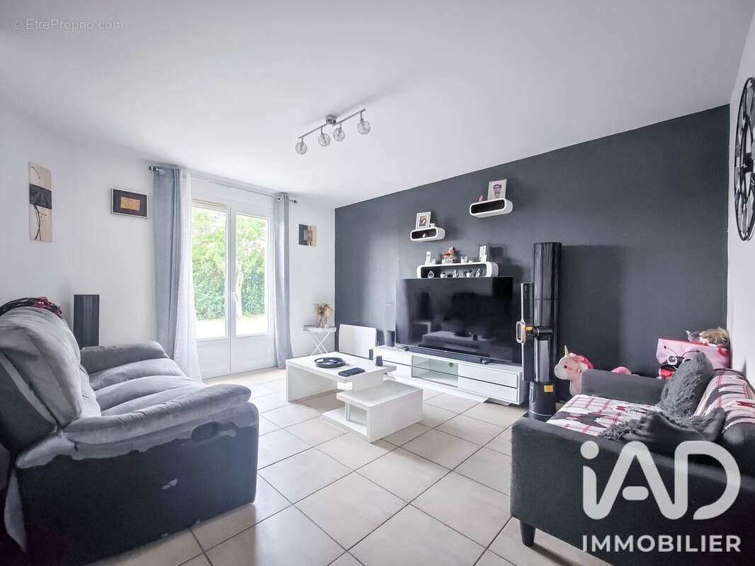 Maison 89 m² à Aiguillon  - photo 3