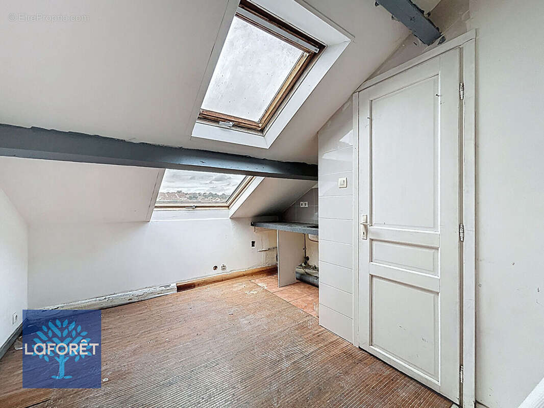 Appartement à CORBEIL-ESSONNES