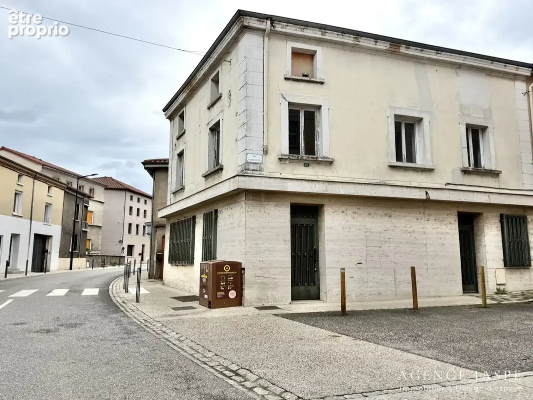 Photo Appartement à Sury-Le-Comtal au prix de 71 000€
