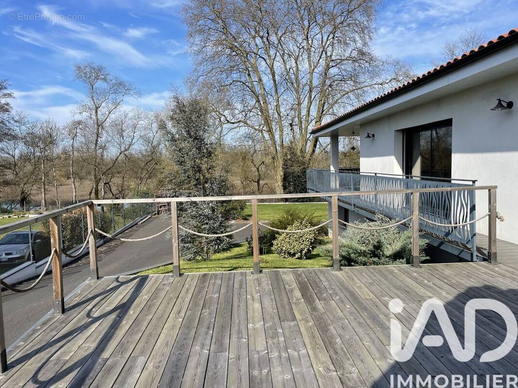 Photo 1 - Maison à LES BILLAUX