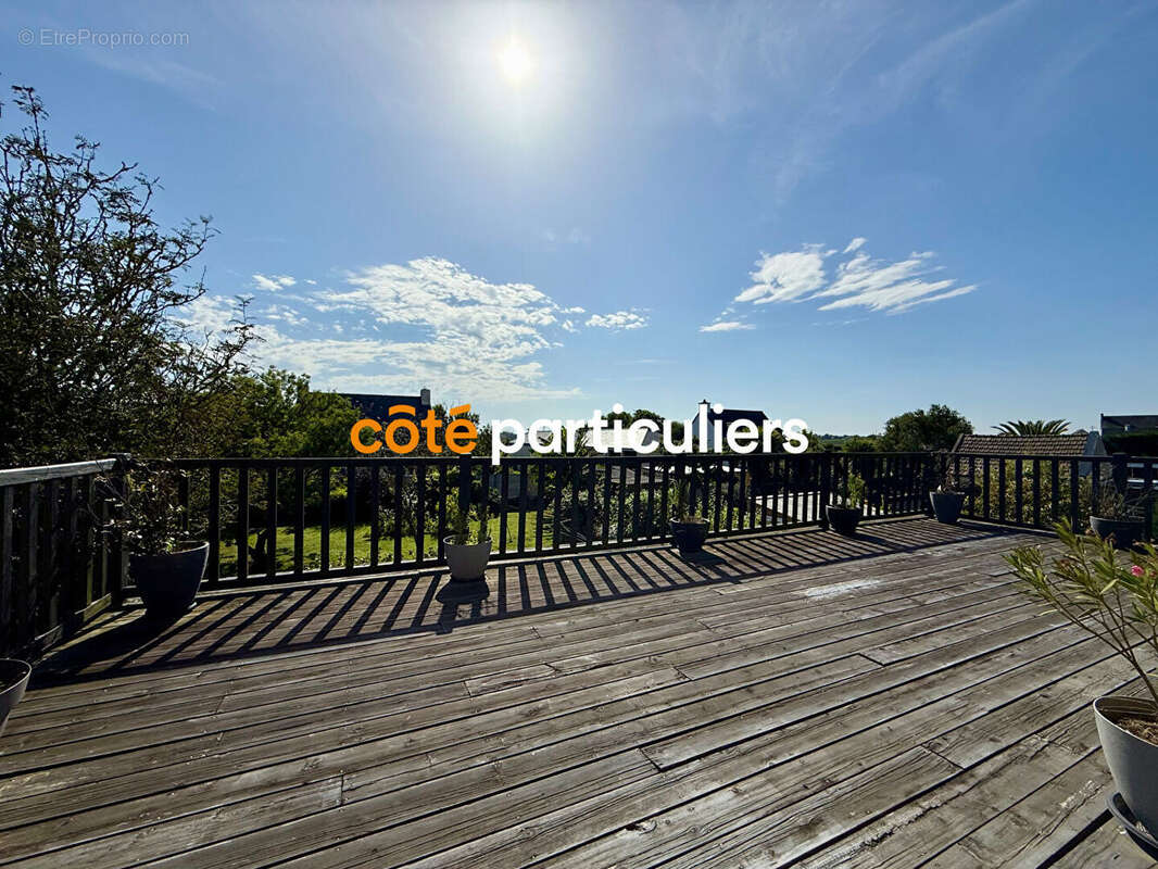 Maison à SAINT-MELOIR-DES-ONDES