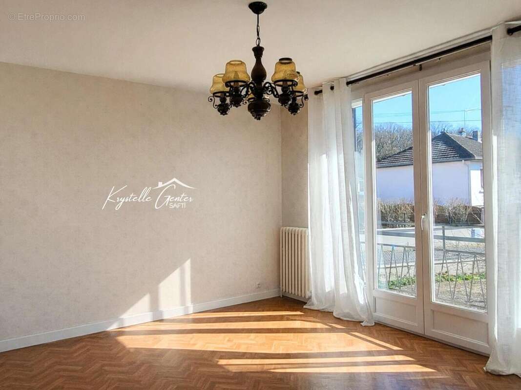 Photo 2 - Maison à DOLE