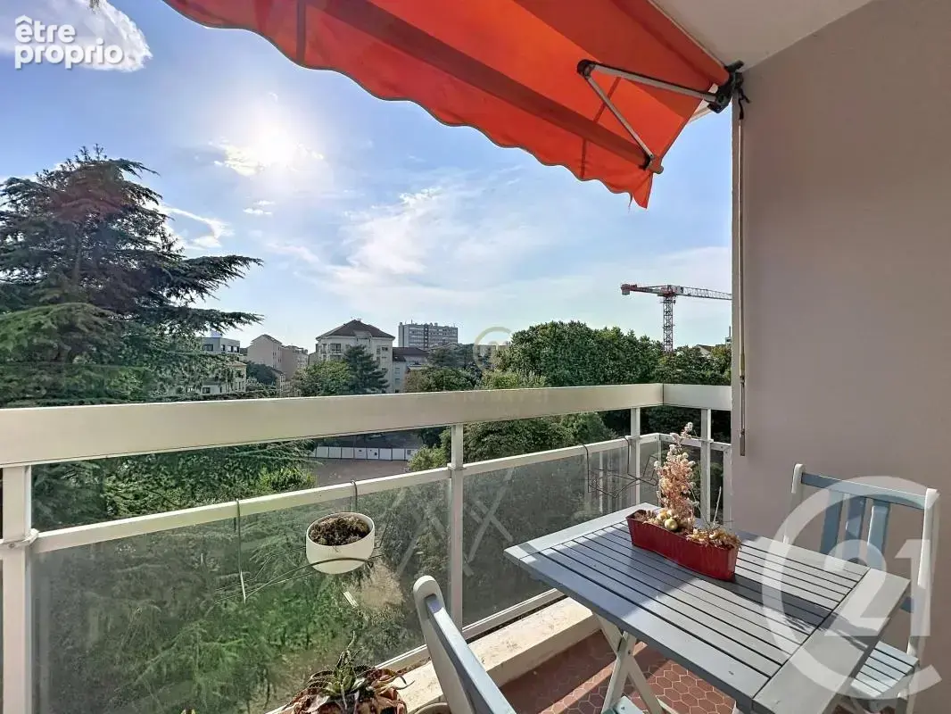 Appartement 96 m² à Villeurbanne  - photo 4
