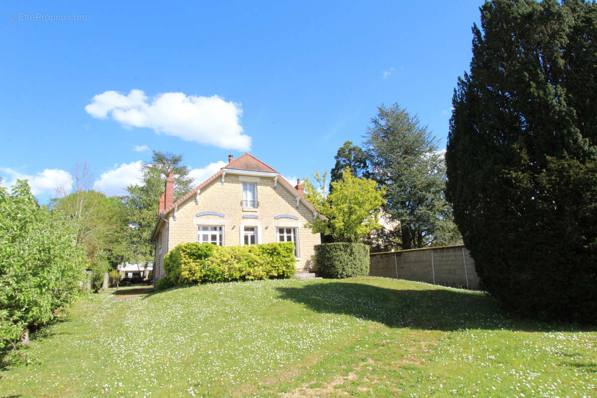 Maison à LA CHARITE-SUR-LOIRE
