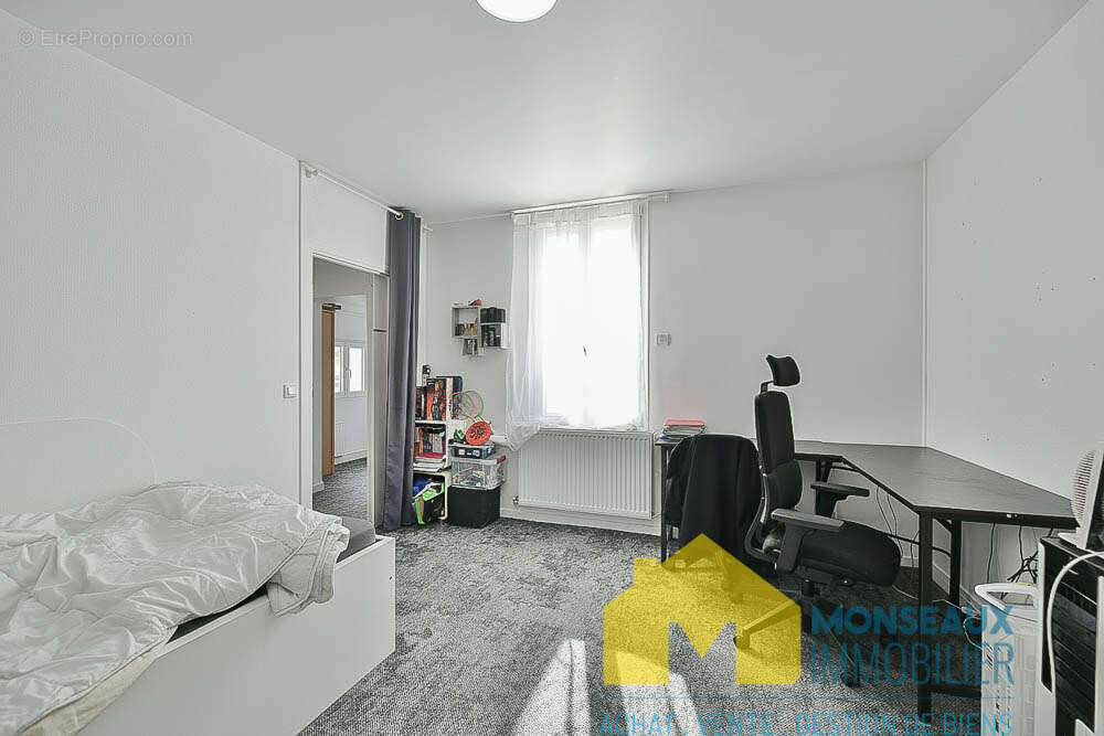 Maison Viry-Chatillon 5 pièce(s) 110m² - photo 4
