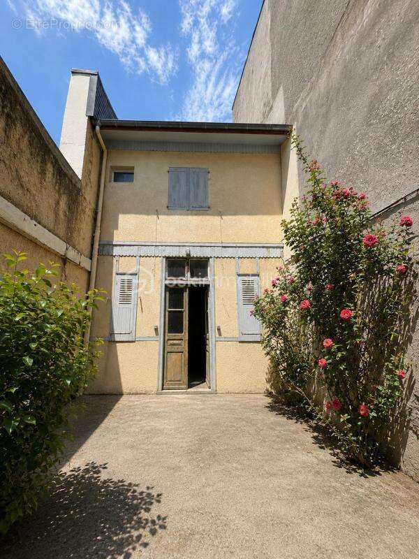 Maison de caractère centre-ville Bagnères‑de‑Bigorre — avec cour & maisonnette à rénover - photo 12